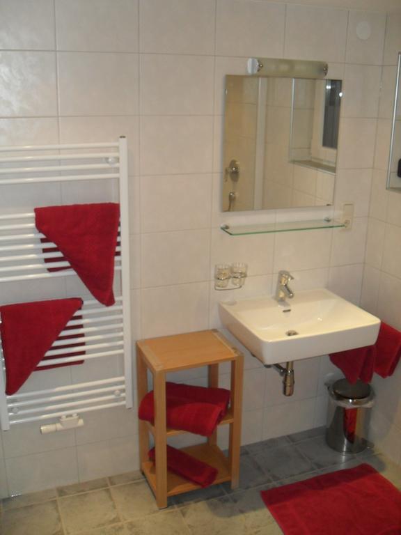 Haus Schellenschmied Apartment Pettneu am Arlberg Room photo